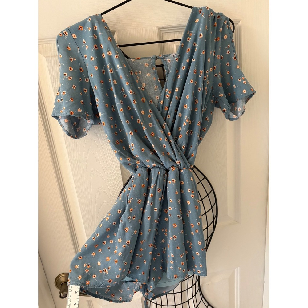 White Birch Womens S Blue Floral Faux Wrap Flutter Sleeve Romper USA Cottagecore